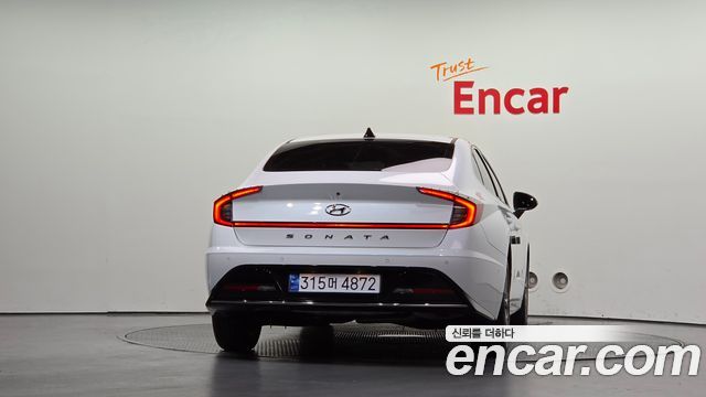 Hyundai Sonata 2022 — photo 4