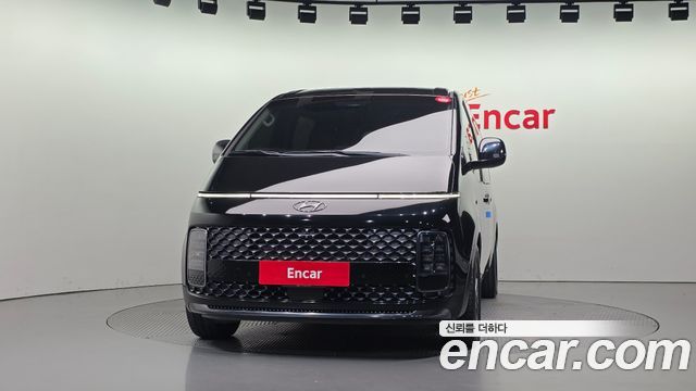 Hyundai Staria 2022 — photo 3