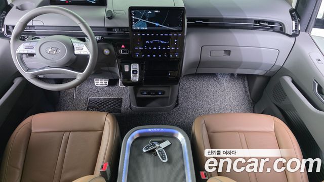 Hyundai Staria 2022 — photo 7