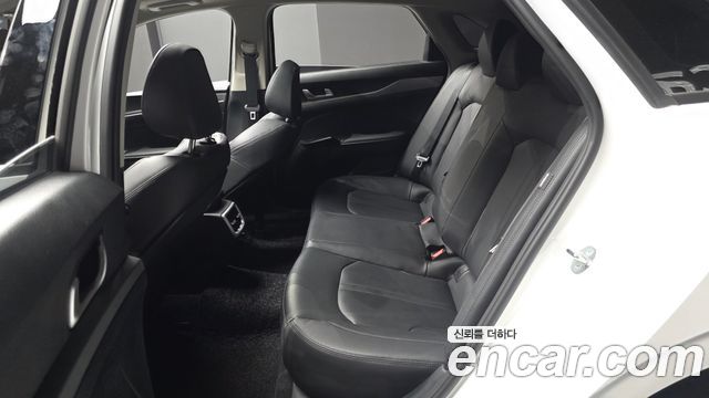 Kia K5 2023 — photo 12