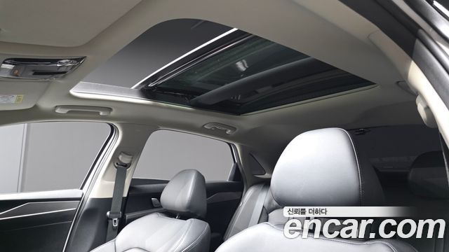 Kia K5 2023 — photo 18