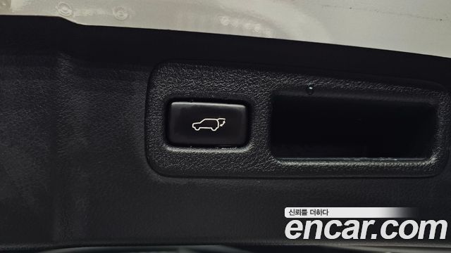 Lexus NX 2017 — photo 27