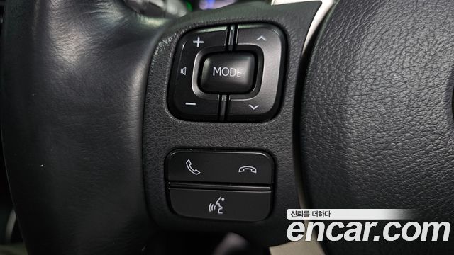 Lexus NX 2017 — photo 34
