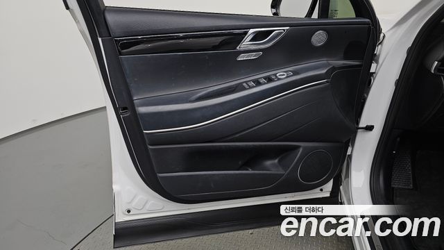 Genesis GV80 2022 — photo 14