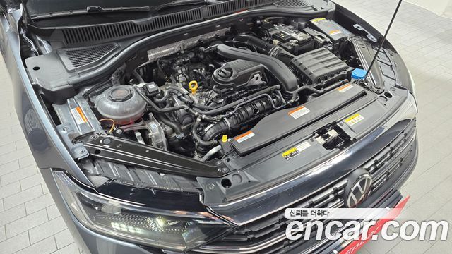 Volkswagen Jetta 2023 — photo 6