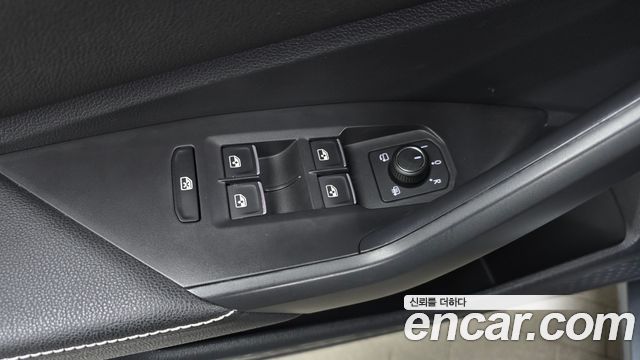 Volkswagen Jetta 2023 — photo 23