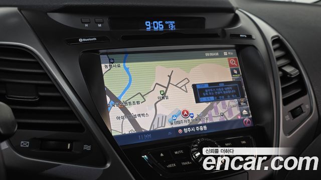 Hyundai AVANTE 2015 — photo 13