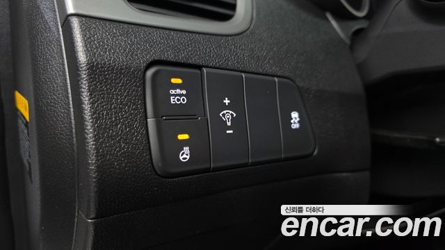 Hyundai AVANTE 2015 — photo 16