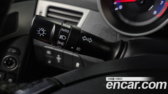 Hyundai AVANTE 2015 — photo 19