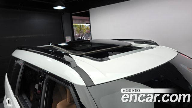 Hyundai Santafe 2024 — photo 18