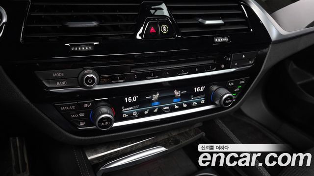 BMW Gran Turismo 2018 — photo 19