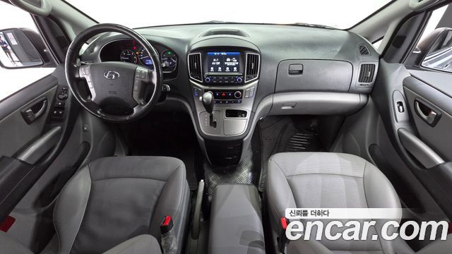 Hyundai Starex 2021 — photo 10