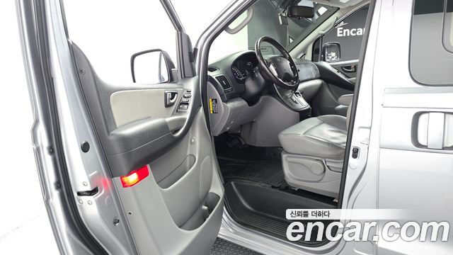 Hyundai Starex 2021 — photo 13