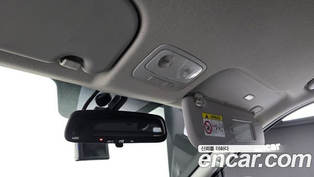 Hyundai Starex 2021 — photo 25