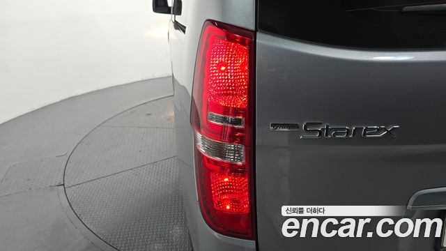 Hyundai Starex 2021 — photo 9