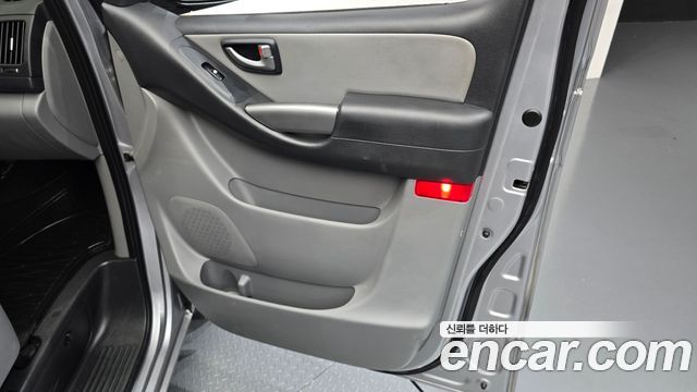 Hyundai Starex 2021 — photo 15