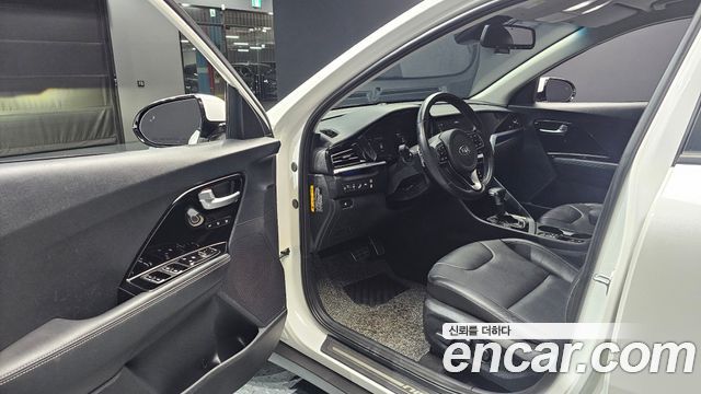 Kia Niro 2020 — photo 13