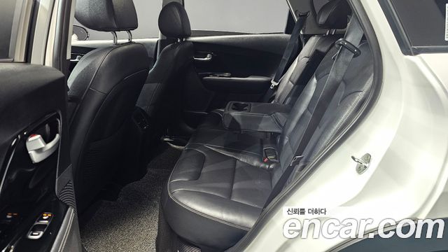 Kia Niro 2020 — photo 18