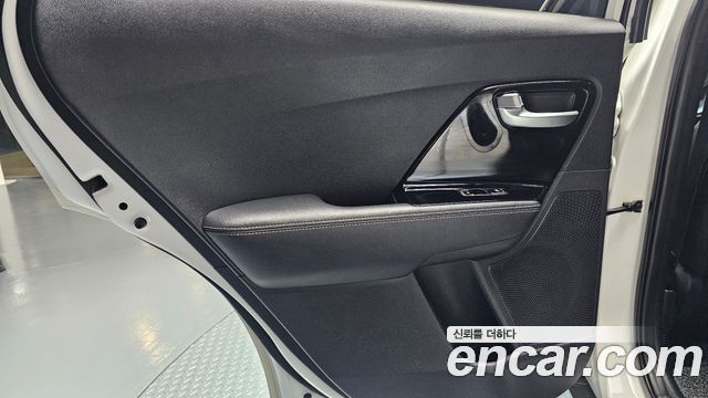 Kia Niro 2020 — photo 15