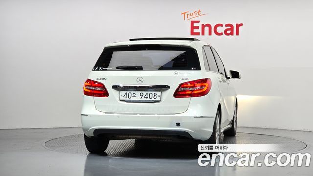 Mercedes-Benz B-Class 2014 — photo 4