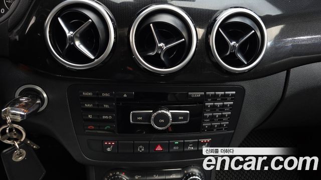 Mercedes-Benz B-Class 2014 — photo 15