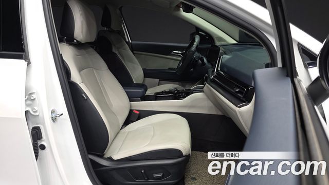 Kia Sportage 2022 — photo 11