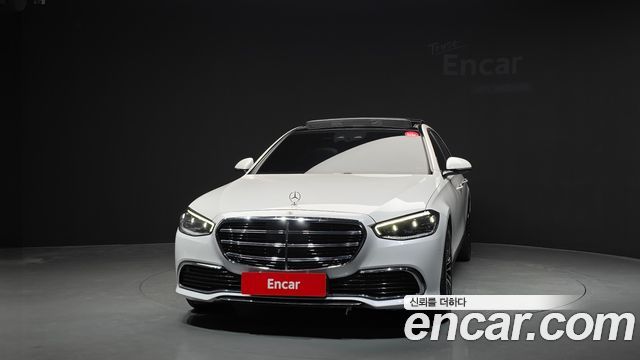 Mercedes-Benz S-Class 2024 — photo 3