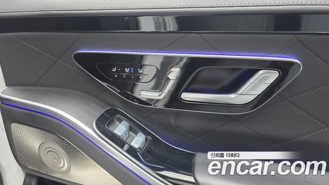 Mercedes-Benz S-Class 2024 — photo 29