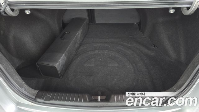 Hyundai AVANTE 2010 — photo 17