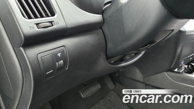 Hyundai AVANTE 2010 — photo 19