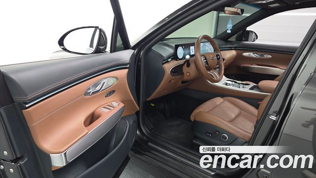 Genesis GV70 2025 — photo 13