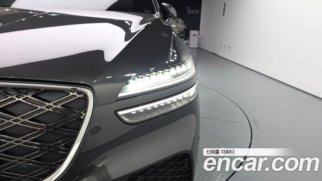 Genesis GV70 2025 — photo 8