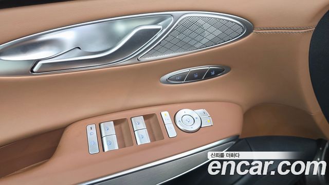 Genesis GV70 2025 — photo 31