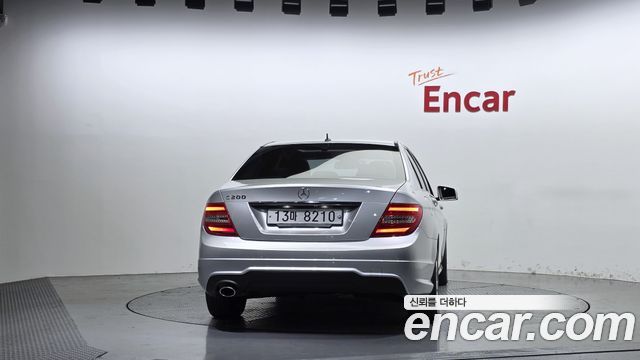 Mercedes-Benz C-Class 2012 — photo 4