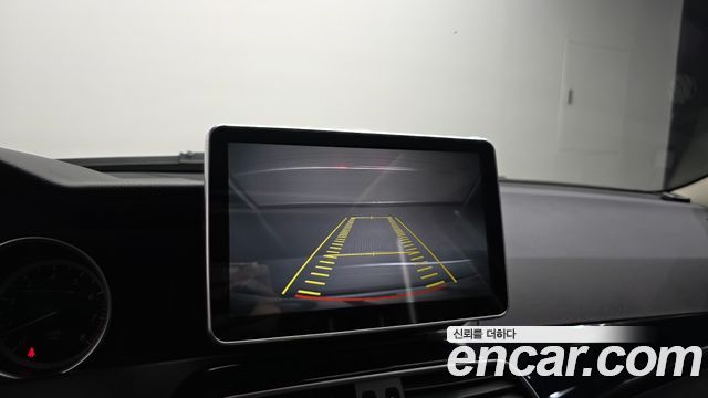 Mercedes-Benz C-Class 2012 — photo 15
