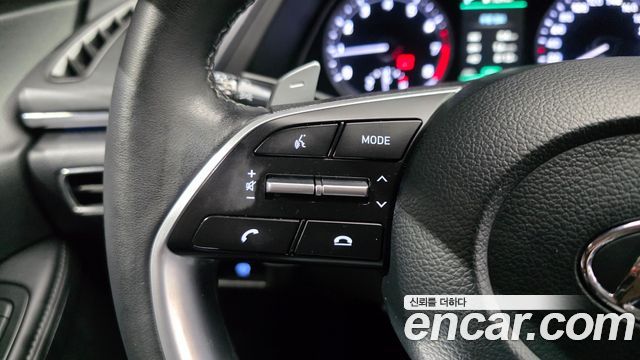 Hyundai Sonata 2023 — photo 25