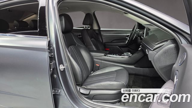Hyundai Sonata 2023 — photo 16