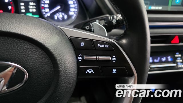 Hyundai Sonata 2023 — photo 28