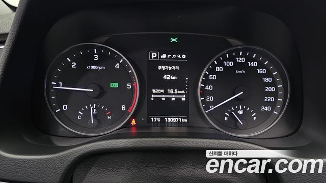 Hyundai AVANTE 2018 — photo 11
