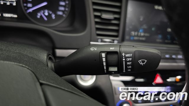 Hyundai AVANTE 2018 — photo 29