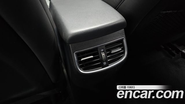 Hyundai AVANTE 2018 — photo 30