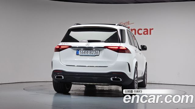 Mercedes-Benz GLE-Class 2026 — photo 4