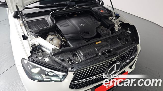 Mercedes-Benz GLE-Class 2026 — photo 6