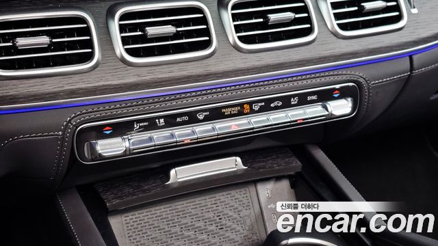 Mercedes-Benz GLE-Class 2026 — photo 26