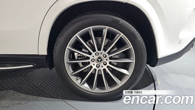 Mercedes-Benz GLE-Class 2026 — photo 7
