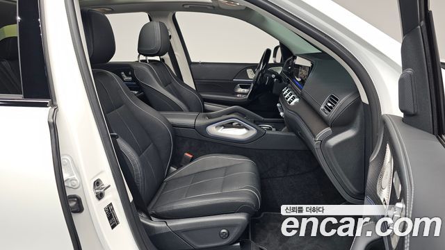 Mercedes-Benz GLE-Class 2026 — photo 16