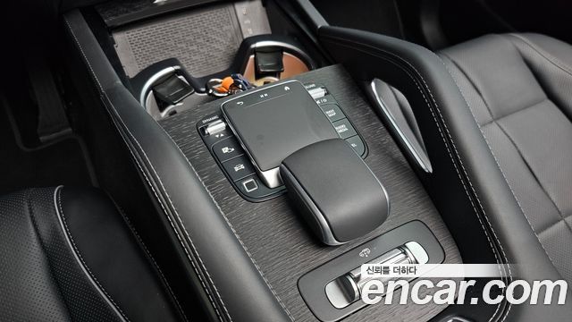 Mercedes-Benz GLE-Class 2026 — photo 27