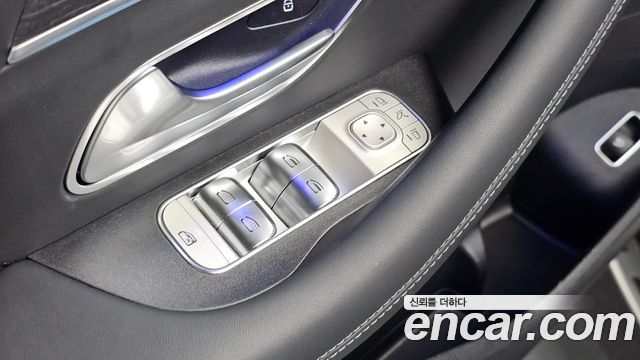 Mercedes-Benz GLE-Class 2026 — photo 30