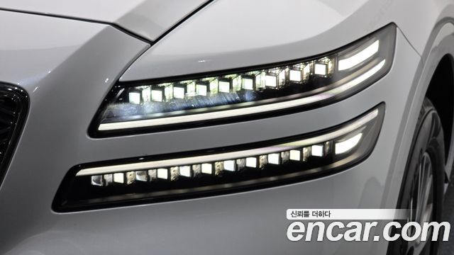 Genesis GV80 2024 — photo 8