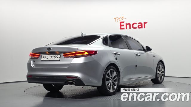 Kia K5 2017 — photo 2